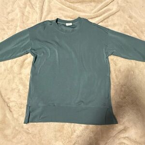 Stylish Women's Crew Neck Sweater in Teal